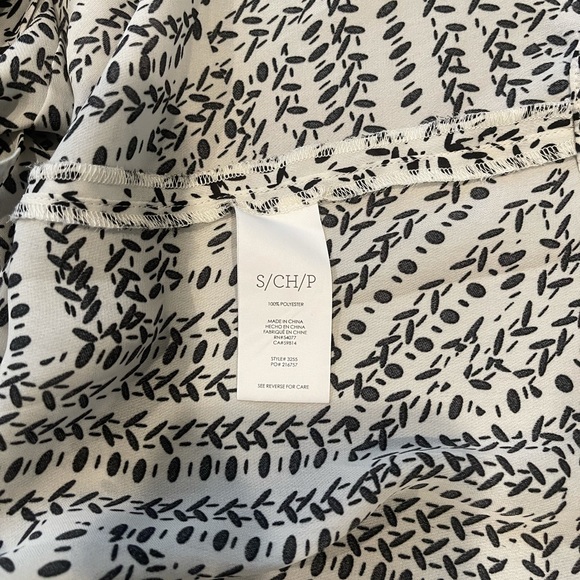 Cabi black and white print blouse. Size S. EUC - Picture 5 of 5
